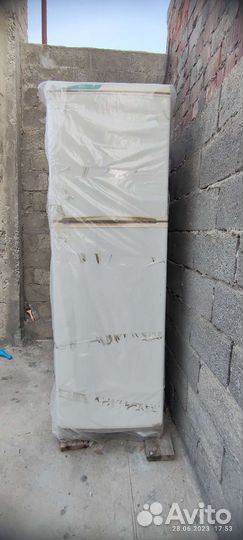 Холодильник двухкамерный Стинол