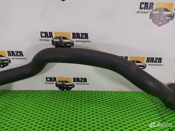 Патрубок радиатора Volvo XC90