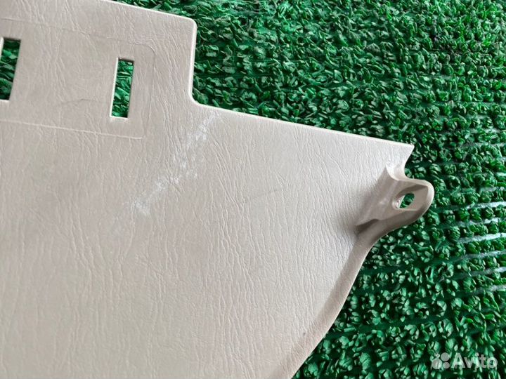 Обшивка стойки лев. Toyota Land cruiser, Lx470