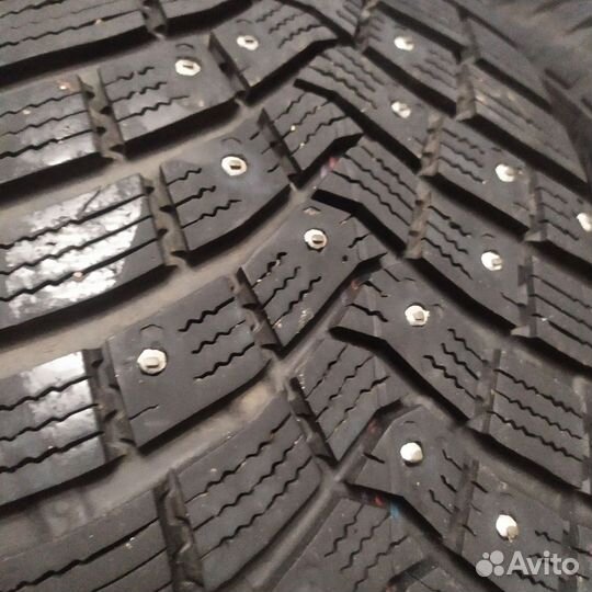 Continental IceContact 3 215/65 R16 102T