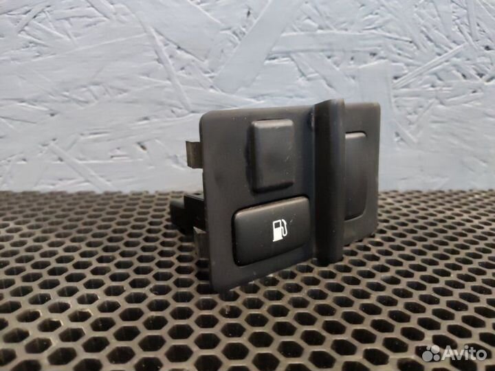 Кнопка открывания лючка бензобака Lexus Rx 350