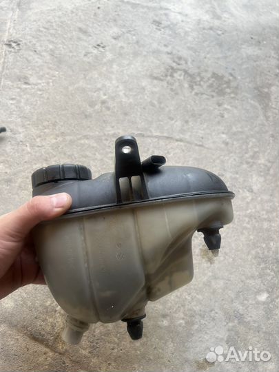 Расширительный бачок mercedes w 222 с трубками