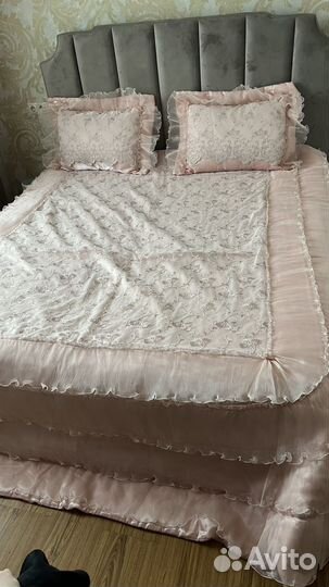 Накидка на кровать