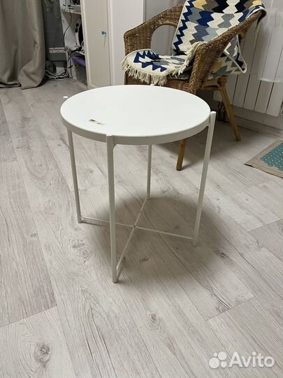 Столик IKEA gladom