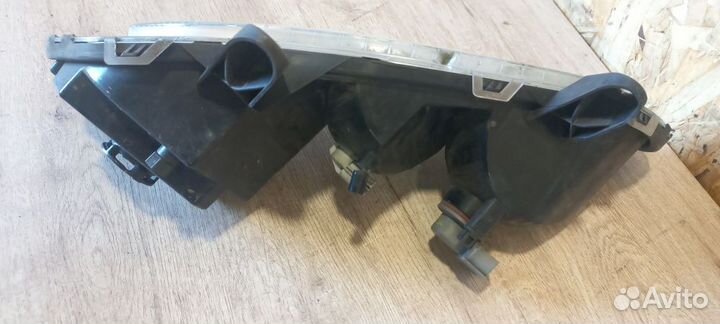 Фара противотуманная правая Ford Kuga 2012-2019