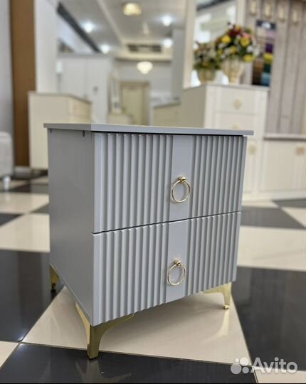 Тумба прикроватная