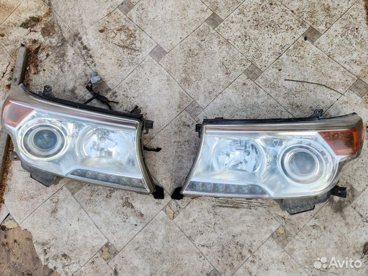 Фары Toyota land cruiser 200