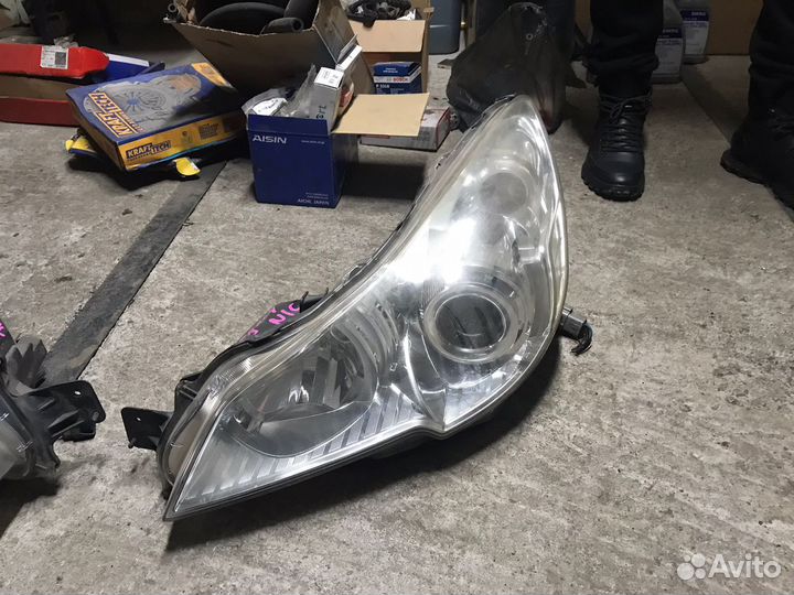Фара ксенон Субару Легаси BR9