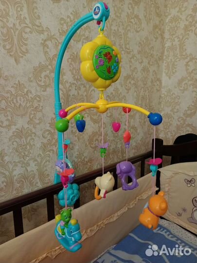 Детский мобиль в кроватку