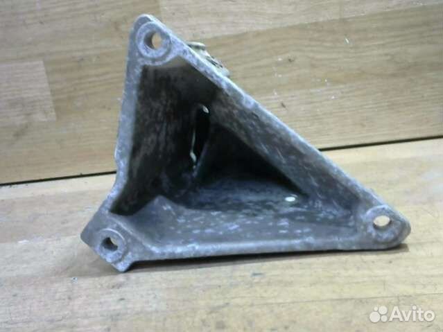 Кронштейн двигателя Audi 100 C4 4A0199308