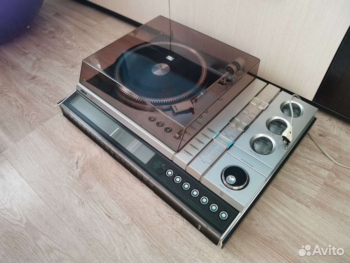 Проигрыватель винила Philips RH832 Торг