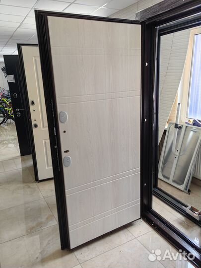 Дверь входная