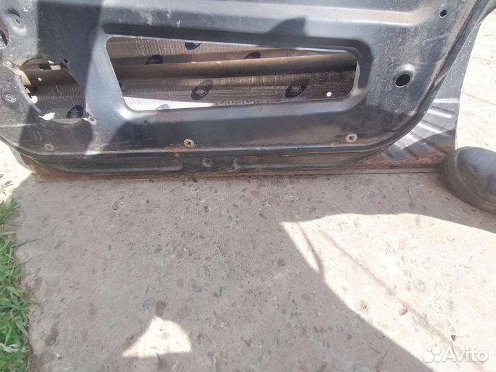 Двери ваз 2123