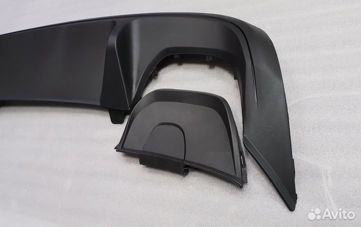 Нижний спойлер