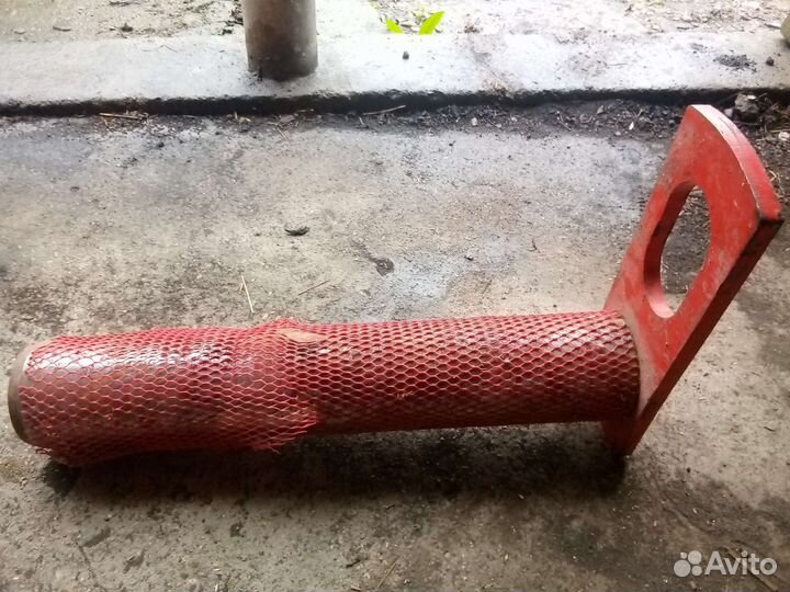 Палец 550 длина 100 диаметр