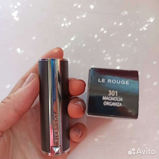 Givenchy le rouge помада+свотч