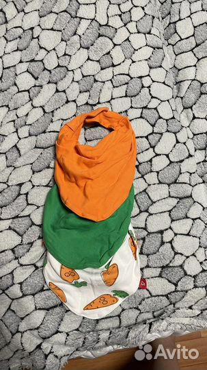 Слюнявчик нагрудник