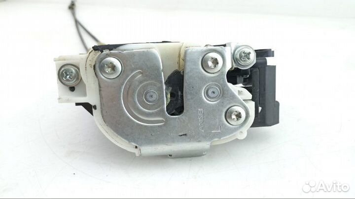 Замок двери передний левый Mitsubishi Outlander