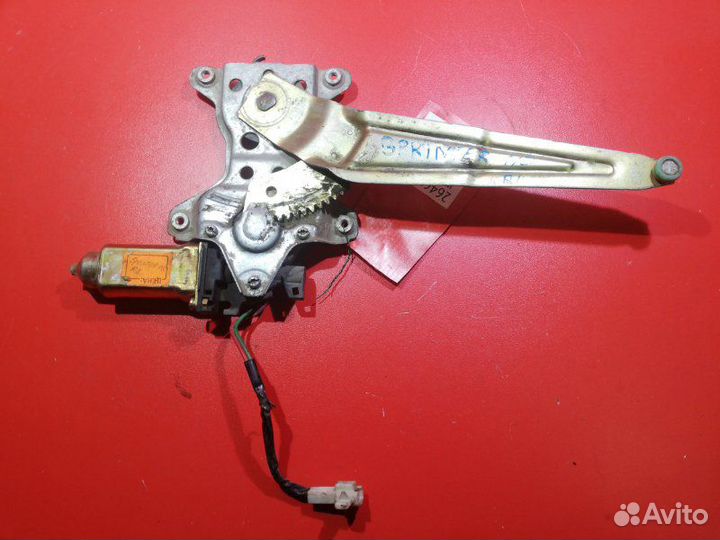 Стеклоподъемник задний левый Toyota Sprinter AE110