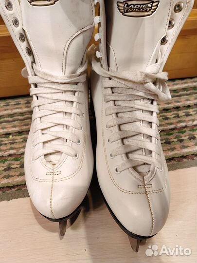 Коньки фигурные женские