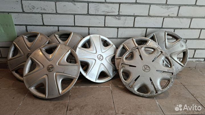 Колпаки на Тойоту R-15