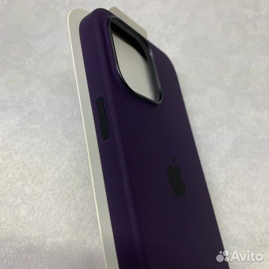 Чехол на iPhone 14 Pro Max MagSafe Silicone Case