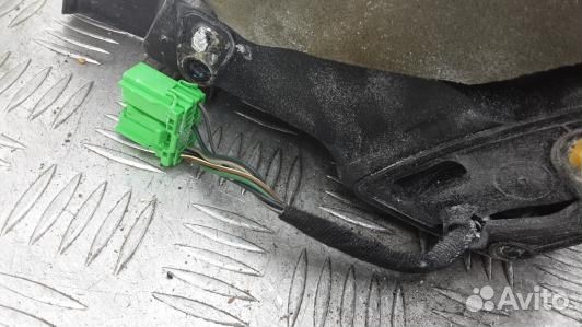 Зеркало наружное правое volvo V70 3 (94Y12JO01)