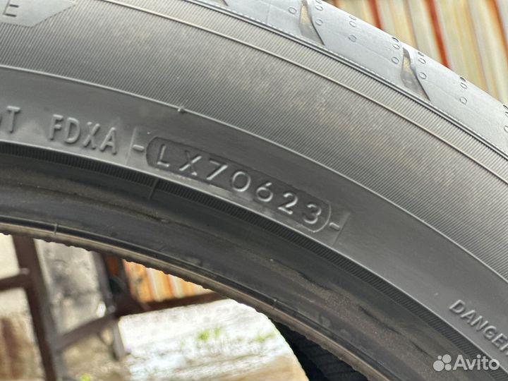 Yokohama Advan Sport V107 285/40 R22 и 325/35 R22