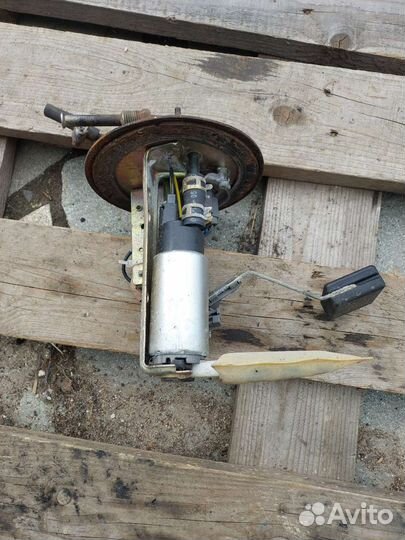 Топливный насос Toyota caldina t190