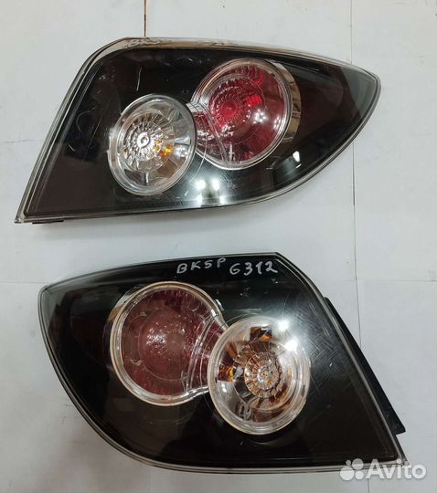 Фонарь Mazda 3 BK5P axela