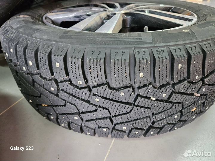 Pirelli Winter Ice Zero 205/60 R16 96T