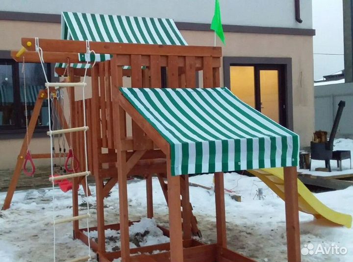 Детский уличный спортивный комплекс