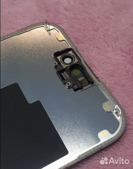 Оригинальный дисплей iPhone 15