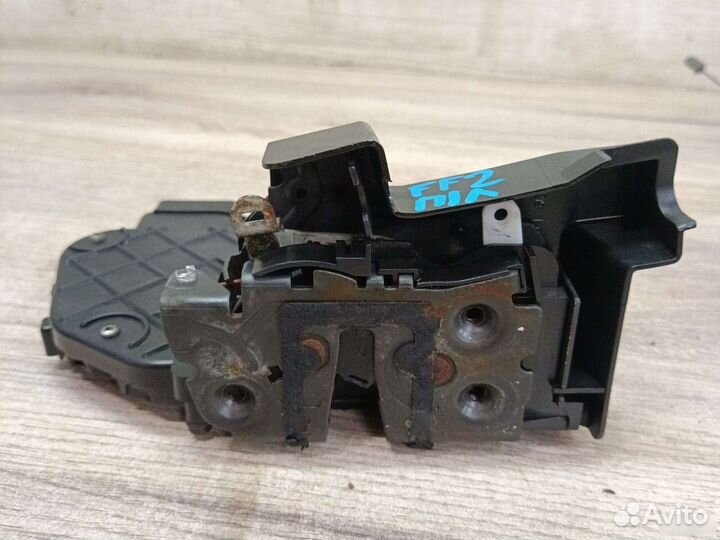 Замок двери передней левой ford focus 2