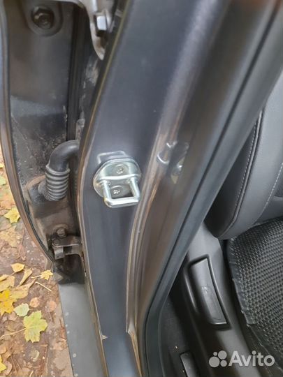 Декоративная накладка дверного замка Хендай Крета