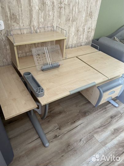 Растущая парта Дэми