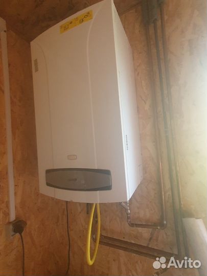 Продам газовый котел бу Бакси Луна 3 Комфорт