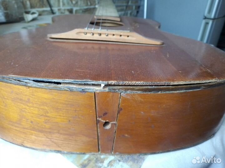 Гитара б/у под восстановление