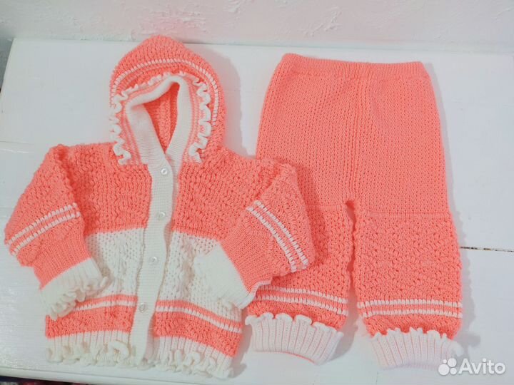 Вязаные косюмы на девочку 74 -80 размер