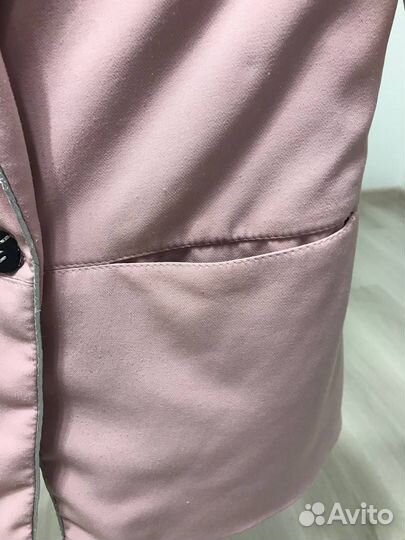 Женский костюм пудрового цвета