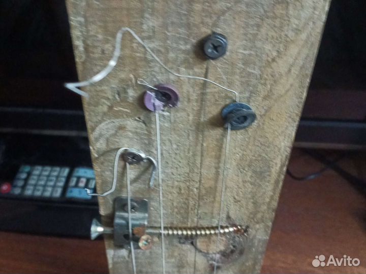 Бас-гитара (панковская)