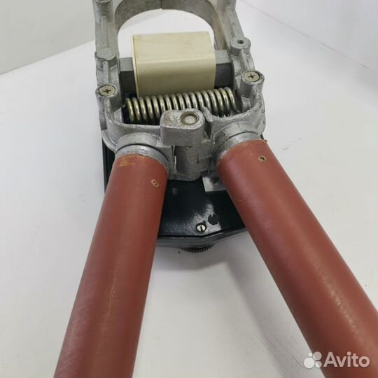 Клещи электроизмерительные переменного тока. СССР