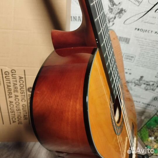 Гитара новая Yamaha C40