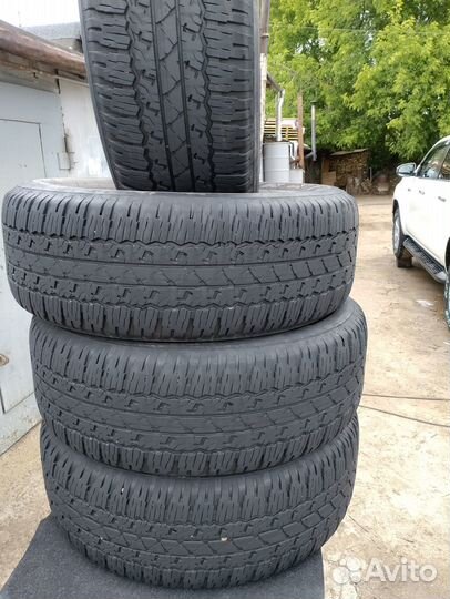 Bridgestone Dueler A/T 265/65 R17