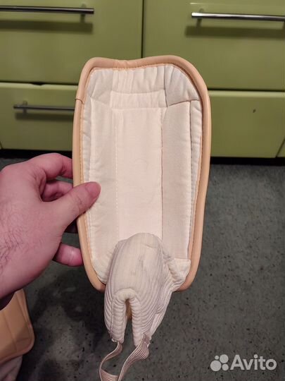 Щитки футбольные