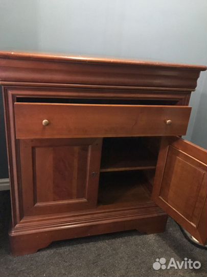 Тумба под телевизор