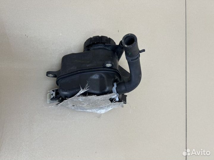 Расширительный бачок Mercedes C-Class W205