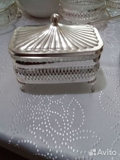 Набор сервировочной посуды для приемов