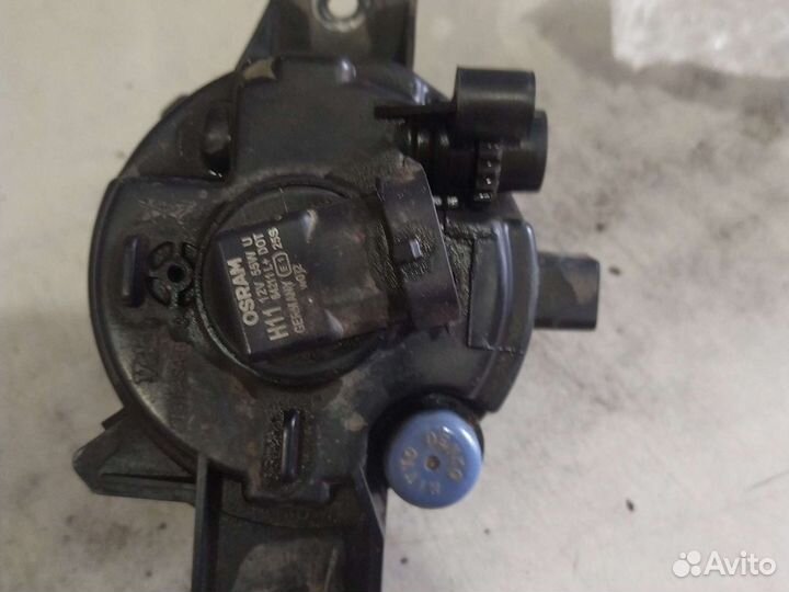 Б/у оригинал противотуманки к Nissan Teana G32