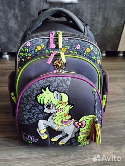 Школьный рюкзак